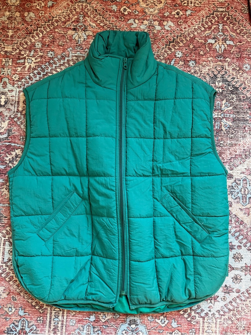 Quilted Green Puffer Vest - Sleeveless Jacket